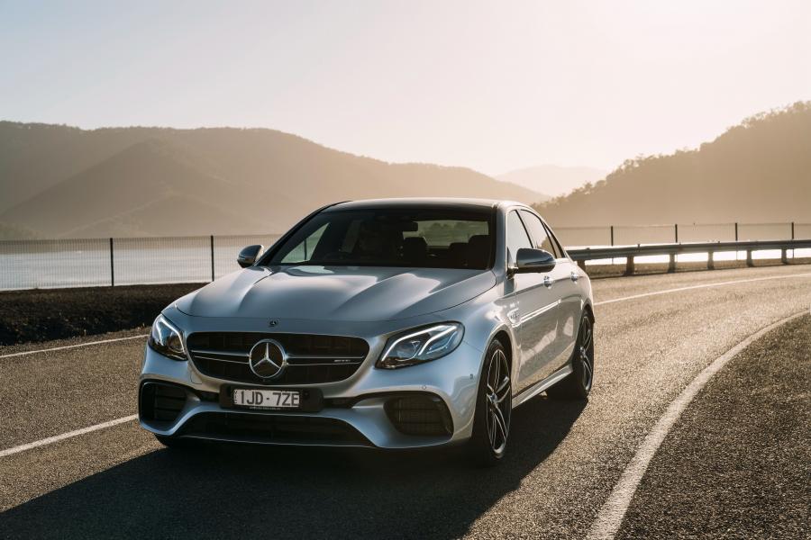  Mercedes-AMG E63 4Matic+ (W213) 2017 года  (AU) (фото 10 из 40)